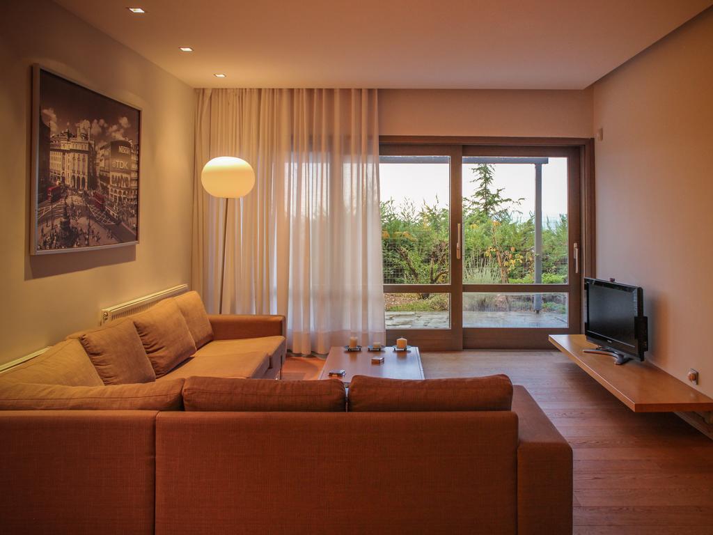 Elafivolia Arachova Suites Экстерьер фото